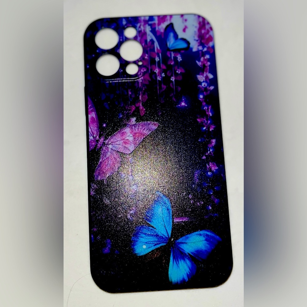 iPhone 12 Pro Flying Butterfly Art Silicone Soft Phone Case NWOT